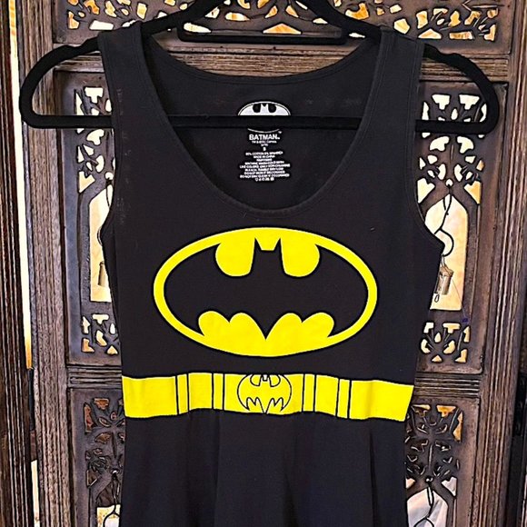 DC COMICS BATMAN BLACK AND YELLOW LOGO GRAPHIC COSPLAY DRESS SMALL - Picture 1 of 4